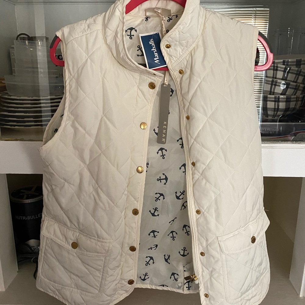 NWT vest size L!